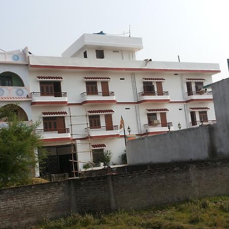 Suma Guest House Bodh Gaya Luaran gambar