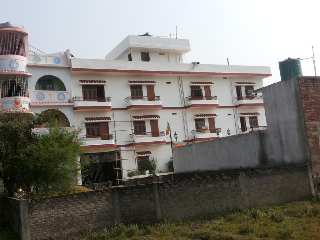 Suma Guest House Bodh Gaya Luaran gambar
